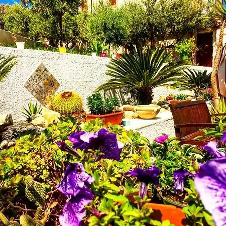 Lu Bed and breakfast 3*